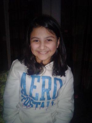 Flores30423Mich's profile picture. hey people never say never never hate nobody smile and kiss