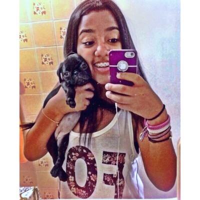 Uma Garota com fome e Directioner sempre ❤️