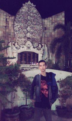 makan tidur Holiday