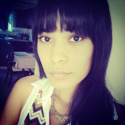 Instagram: Larosr