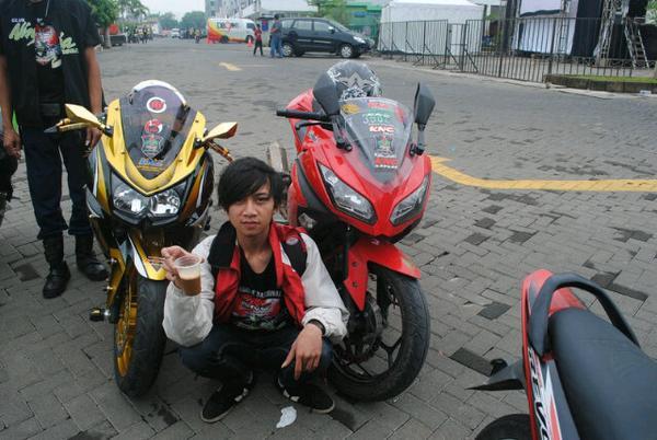 vhebZd's profile picture. peace love unity respect