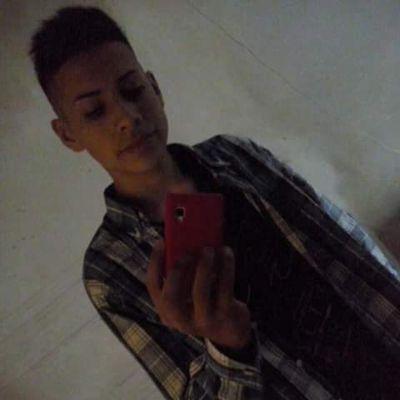 La vida sin problemas es matar el tiempo a lo bobo.