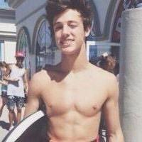 requests are open ✌️btw read my cam fanfic i promise youll love it! http://t.co/3IBnsO6ieR