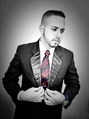 Mi Pasión es la Música, La llevo en la Sangre, todo lo que soy se lo debo a mi Dios, Cantar y Escribir es la manera de plasmar un sentimiento e inmortalizarlo