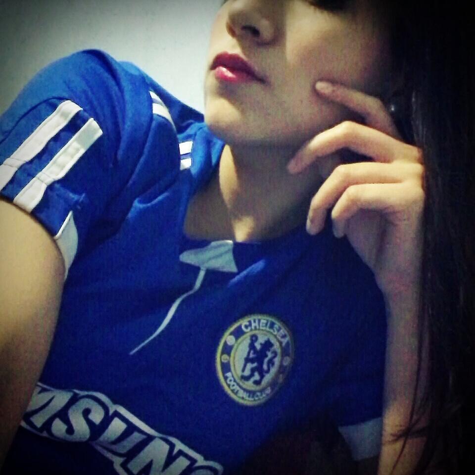 Totalmente enamorada de Hazard. Amo la literatura y los deportes. Me encanta la música.