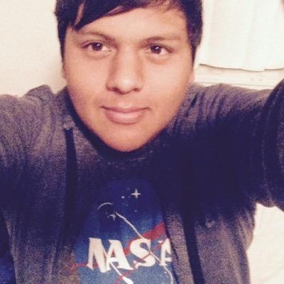 georgiekills69's profile picture. socialy akward not sure who my friends are 
I like music 
Im also a USA swimmer