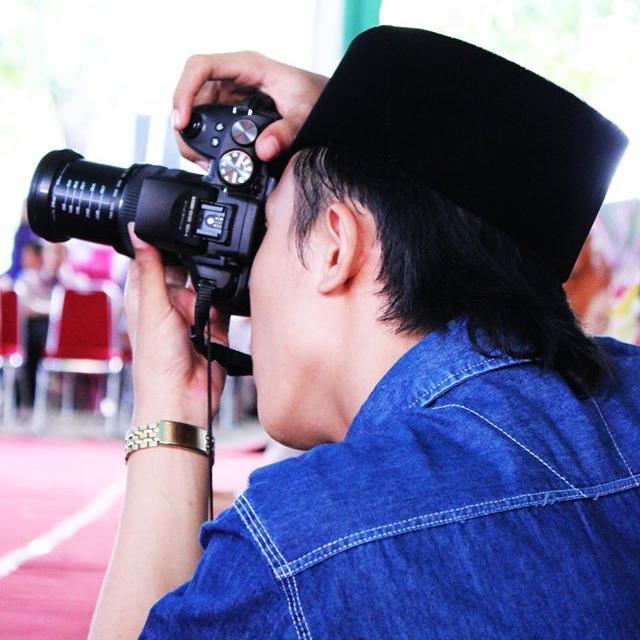 siroj_achmed's profile picture. Pria yang mempunyai lesung pipi itu manis, katanya.. haha :D