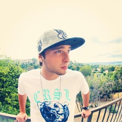CindyVerdoza's profile picture. Bro... Do you even know Emblem3?