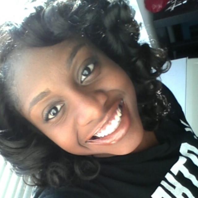 Uzu_Babe's profile picture. IG @sweetjuless