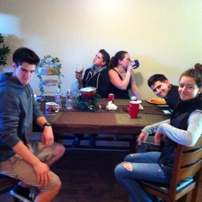 Yepp_itshannah's profile picture. Let your past make you better, not bitter