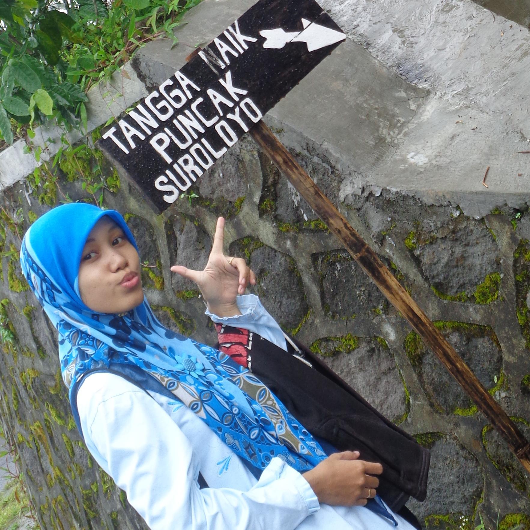 English Language Education, Yogyakarta State University 
 I love English and pink :D