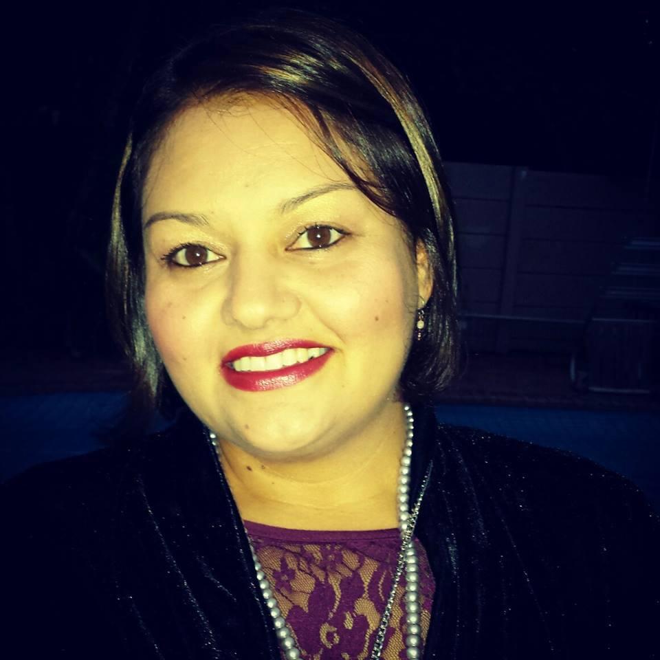 Mom, wife, loves pic taking, cake decorating, baking, crafting
