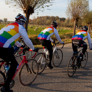 In 2015 neemt 'Team HomeFlex' deel aan het rondje Nederland van Cycle For Hope. De opbrengst van de fietstocht gaat naar Stichting de Hoop!