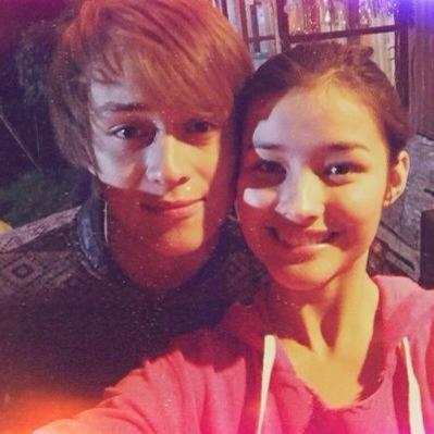 LizQuen from Australia