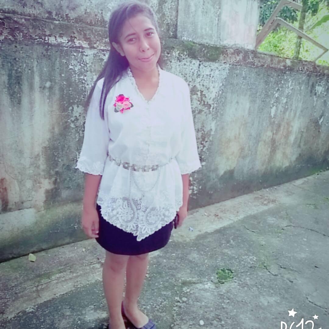 | 07 JuLy 1997 | Just a simple girl | I'm Christian | I Love my mother, my father, my sister'brother n' ♥FelixGomies :* ({})