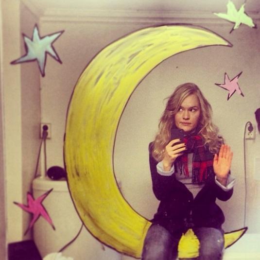 letstakeaselfi's profile picture. Best selfies ever! Share your original selfies