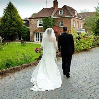 Newbury_Manor's profile picture. In the heart of Newbury with the Kennett & Lambourne rivers flowing through our beautiful gardens. A wonderful venue for weddings celebrations & to stay.