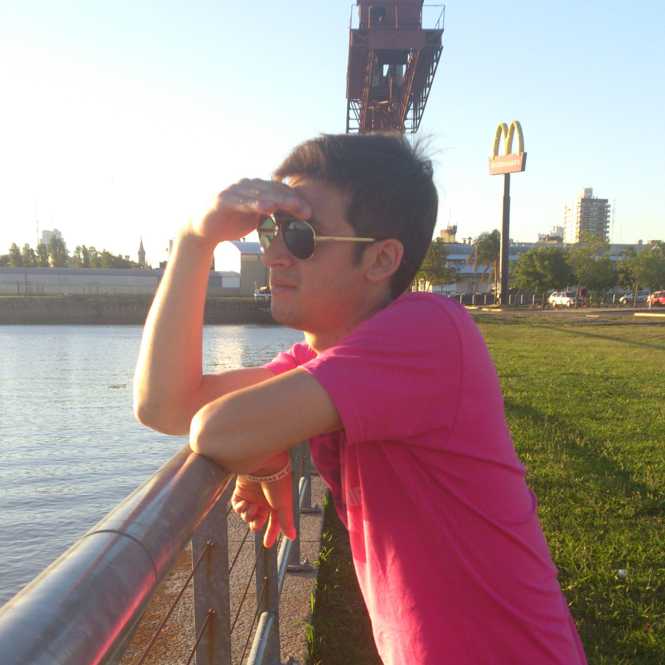 nestappe's profile picture. 