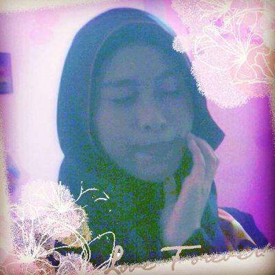 farah izz