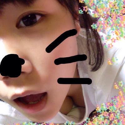 ✩女の子は、すぐフォロバしますが、男の子は仲良くならないとしません‼︎(_)すみません（ ; ; ） 気分屋なのでむらむらしてない時とかあります‼︎返信とかもめんどくさい時あるのでご了承ください(*´･_･｀)✩あと、ブスとか傷つくことゆう人はフォローしないでください。本当に傷つきます…