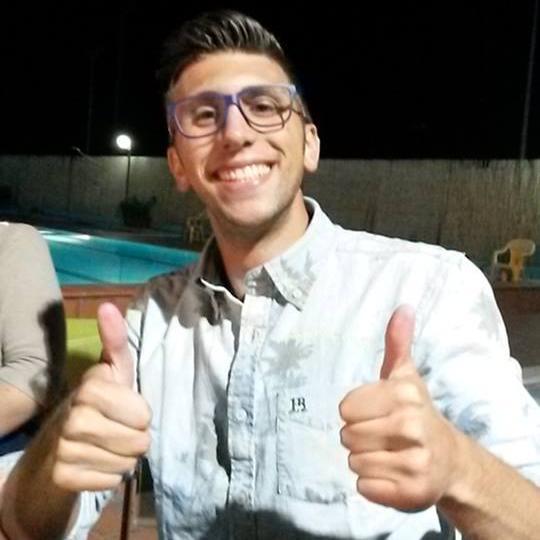 🚹|24| Italian 🇮🇹| Degree in Linguistic Mediation | Non importa che sia un gol, un canestro, un ace, una volata o un sorpasso! Scrivo e racconto Emozioni!