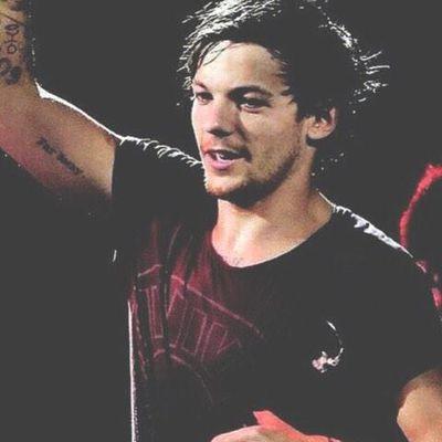 follow @xxellexxstagram pls bc she gave u a free follow tysfm ly