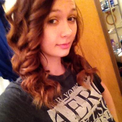 Victori23982614's profile picture. art is the thing i do to keep me sane and, i have a wonderful boyfriend ❤