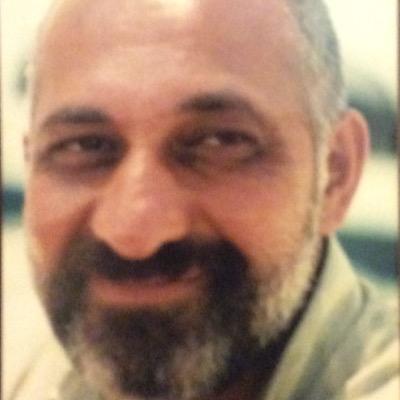 Hem şoför mahalli hem elli kuruş hem de köşebaşında dur teyzemi bir görüp geleyim.