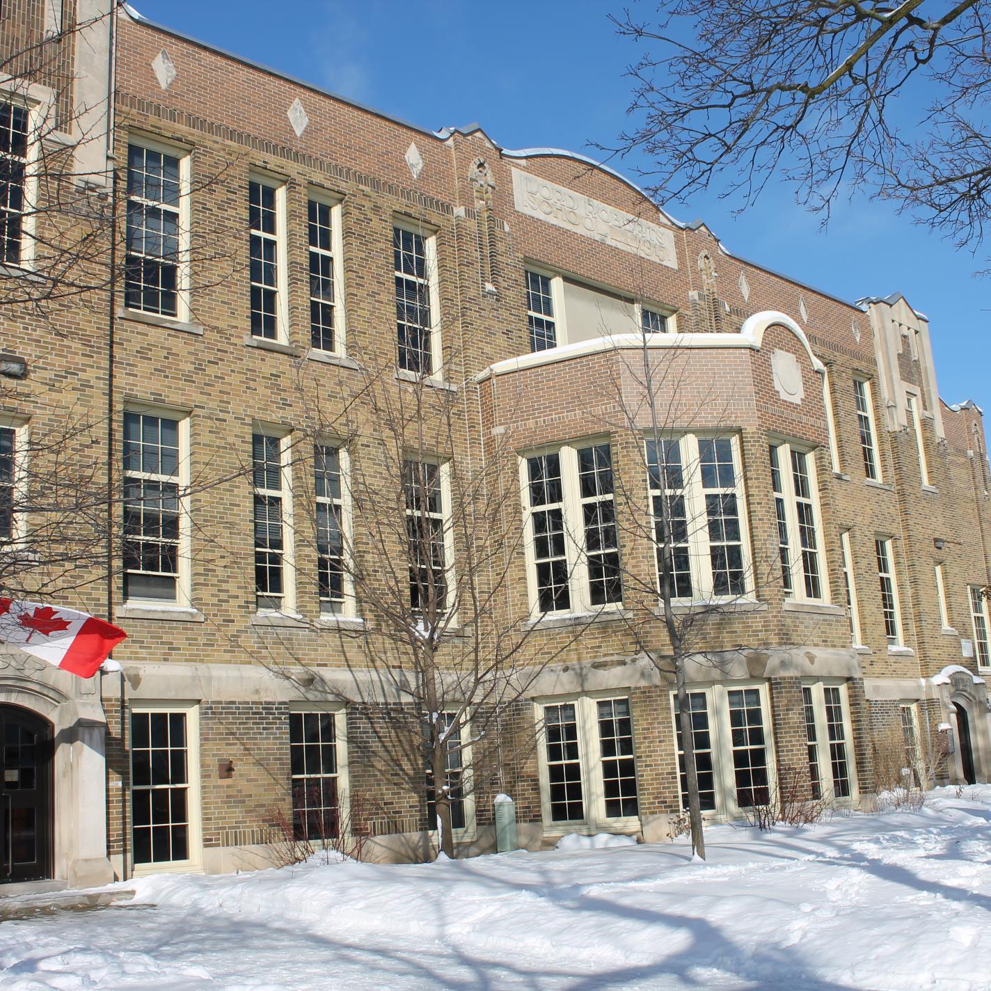 Lord Roberts is an FDK to grade 8 French Immersion Public School in downtown London.  We have a supportive staff and parent community and
 dynamic students!