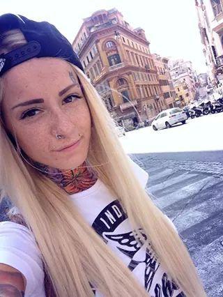 CryingDemonWR's profile picture. It's too difficult to explain, who I am, and what I do.