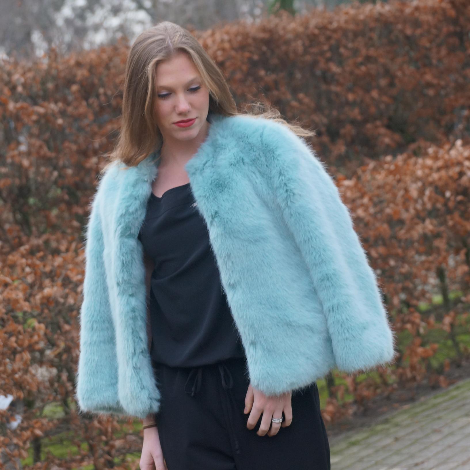Fashion Blogger ; EST. November 2014