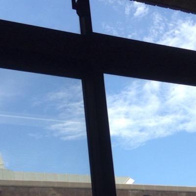 notwin_buthappy's profile picture. 