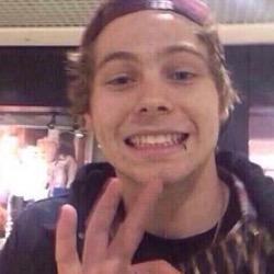 follow @90sftirwie bc goals thx,!!