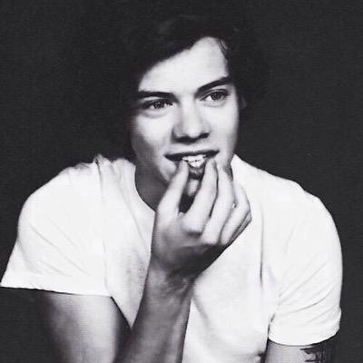 f r e e f o l l o w!✨ please follow @roselacestyles ☯ ☪ ➳ ☼ ☽