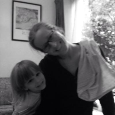 mariannenijpels's profile picture. Adviseur, apotheker bij het instituut voor verantwoord medicijngebruik, thuiswerker, moeder, echtgenote, moestuinier, amateurzanger, -violist en -pattissier.