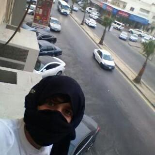 يعيش beer*