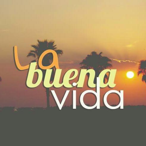 Magacín cultural radiofónico. Agenda, cine, música, curiosidades y buenrrollismo. Viernes a las 17:00 en la 92.0, presentado por Carolina Rojas @Carolrojas94