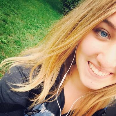 CeliMikula's profile picture. Austria•16•#thevamps#neymar#schöpf