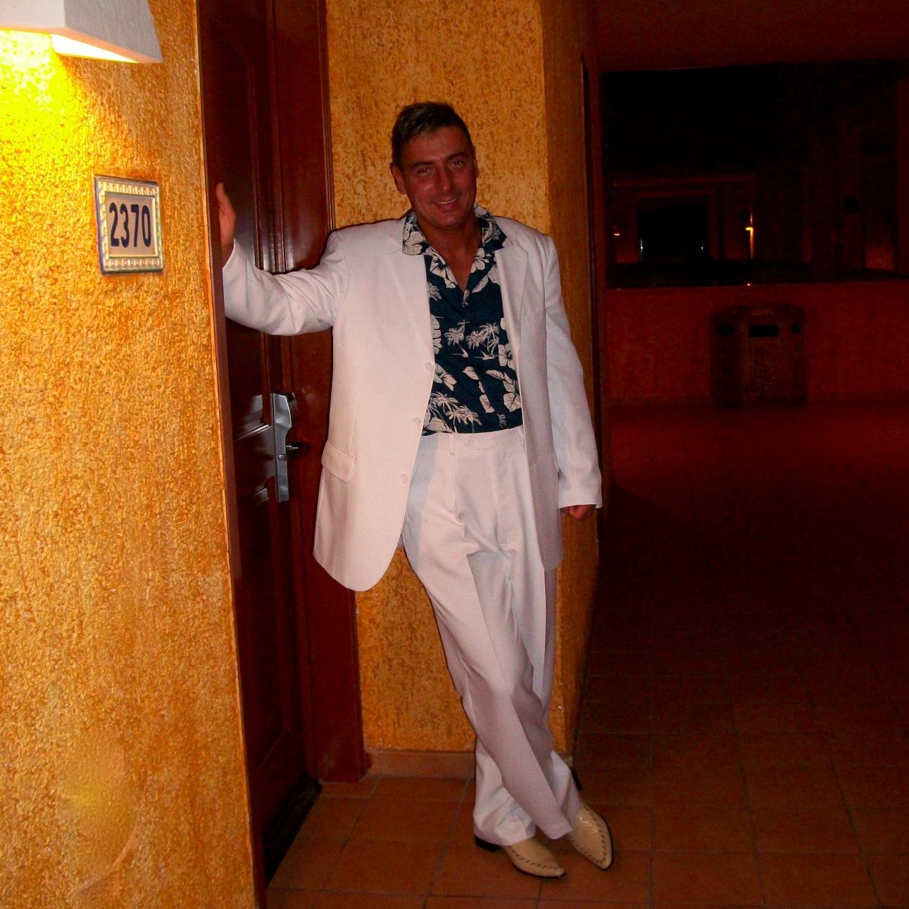 Sandals Select Rewards Loyal member,Travel&Leisure. Toronto Metropolitan U Alumni,bodybuilding enthusiast ,Suave Jetsetter.