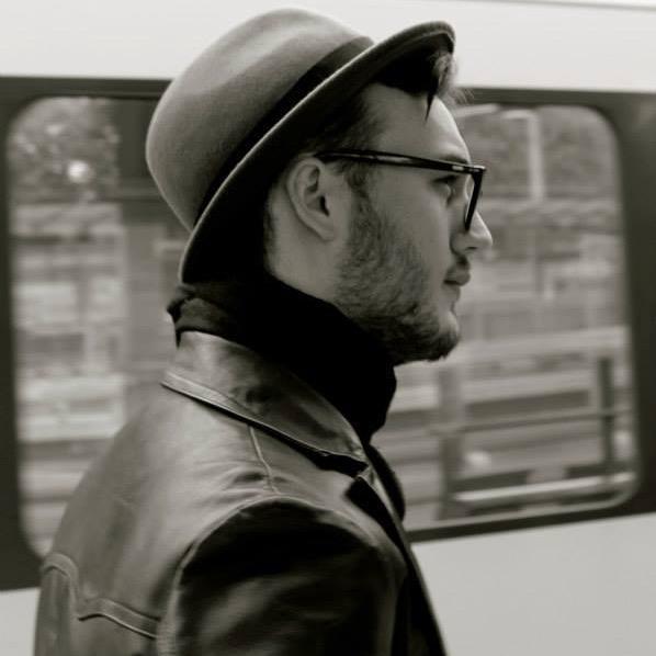 thibaudlecluse's profile picture. #Actor + #Singer. Trilingual @SchoolOfArtsGnt, @TheSilvaMethod and @MountviewLDN graduate represented by @MillbankCasting
dogs, theatre & Xmas jumpers lover