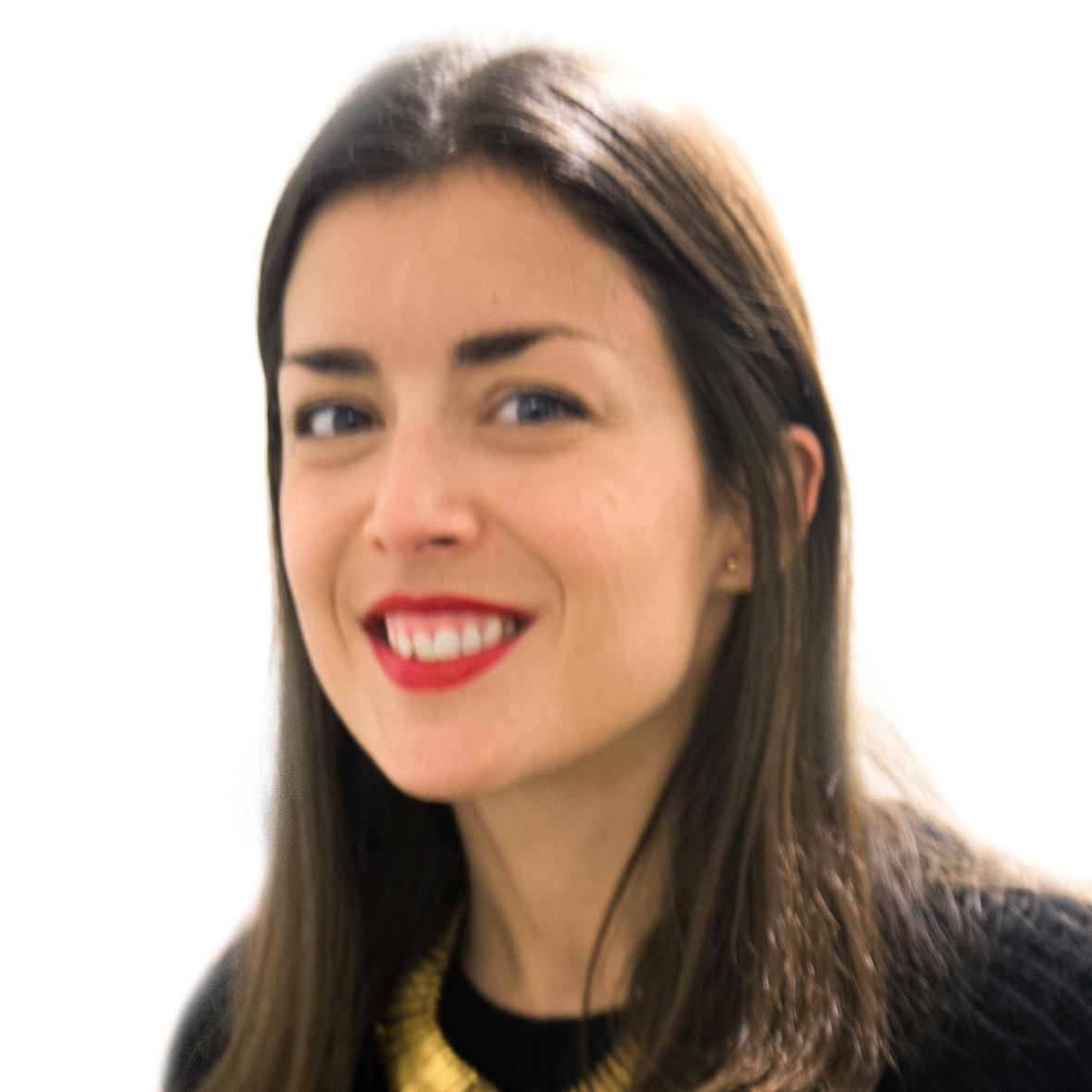 Passionate linguist & transcreator working from EN/DE/IT into ES. Advertising, marketing, & IT are my fields of expertise. Have a soft spot on fashion.
