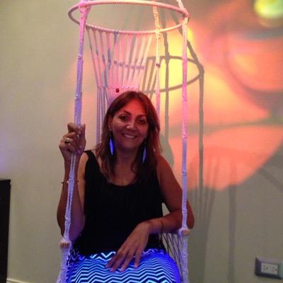 Master en Estimulacion Temprana Master en Psicopedagigia Lic En Esucación Preescolar Certificada Internacional en Masaje Infantil y en Progeamacion Neurolin