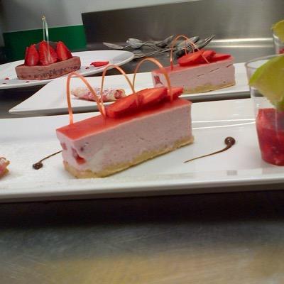 cake_gate's profile picture. 19 ans. Pâtissière. Cuisinière. Passion. [ 19 years. Pastry. Cook. ]