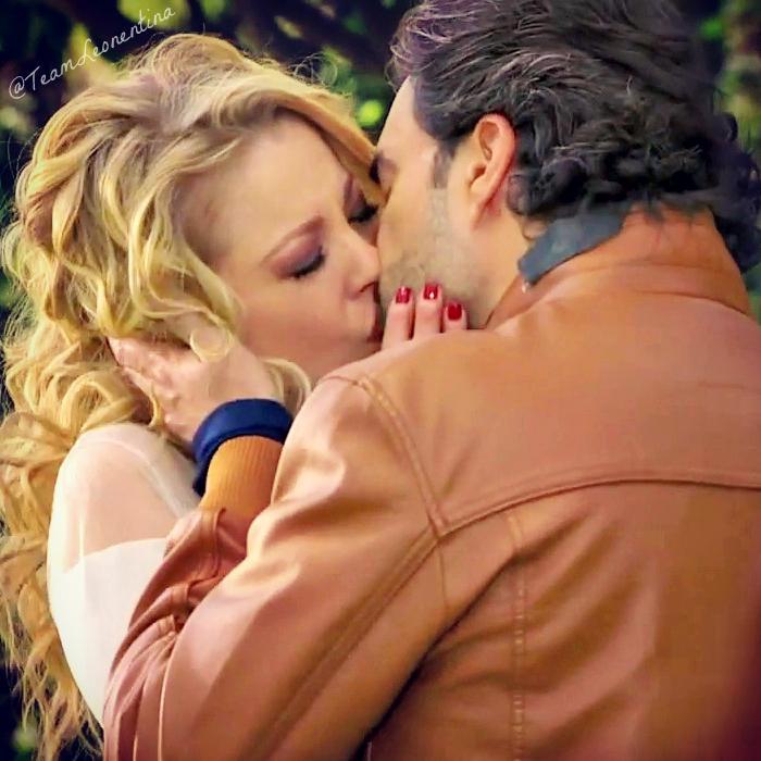 Valentina Diaz y Leonardo Barbosa/ Salvador Martinez en Las Bravo✌ ❤❤el barman y su amada patrona❤❤ #Leonentina #LasBravo #AztecaTrece