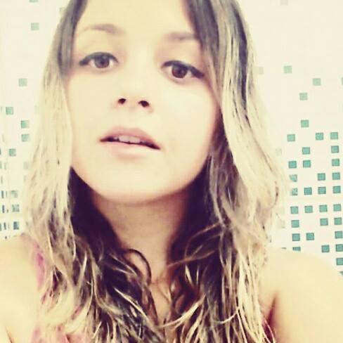Cantora e Compositora e Blogueira! http://t.co/OCyaKvLkQU