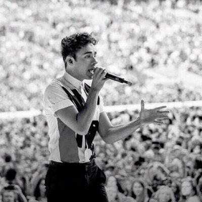 Nathanlove23's profile picture. You cast a spell on me, spell on me
You hit me like the sky fell on me, fell on me
And I decided you look well on me, well on me
So let's go somewhere no-one el