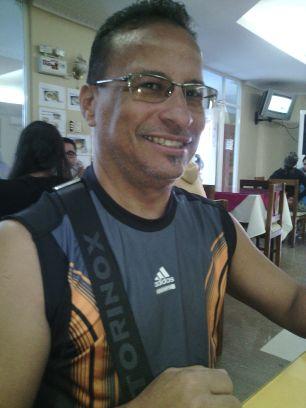 luispia45's profile picture. 