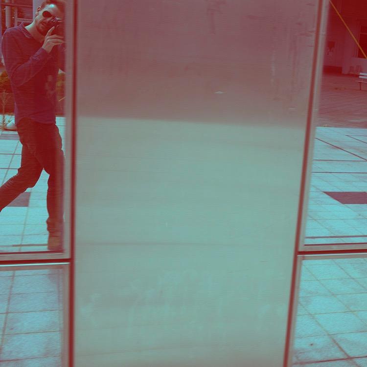 Dutch based fashion photographer / Coffee drinker
