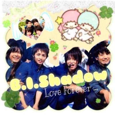 神谷浩史さん大好きで赤司くんと黒子っちとか(赤黒ちゃん)、スガさん(烏野)、雅臣さん、ジュリを中心に愛でています。とっくに成人済。グッズ収集癖あり。どちらかと言えばコンプ厨。好みに合えば基本的なんでもいけます。最近は石川界人くんも好き。