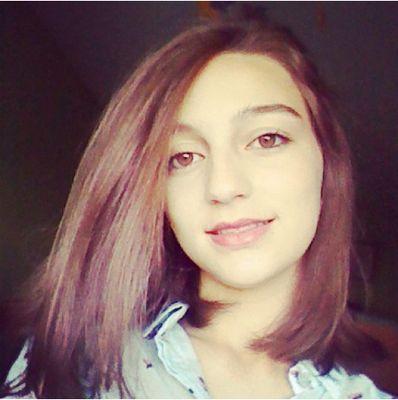 {la felicidad de tus ojos es la sonrisa de tus labios} ~DVICIO~ 17 veranos ;)